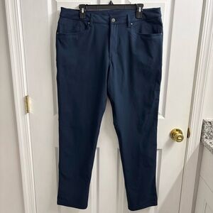 Lululemon ABC Classic Pants Men’s 36 Navy Blue Warpstream